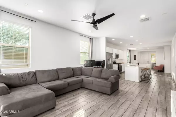 Phoenix, AZ 85037,9504 W SELLS Drive