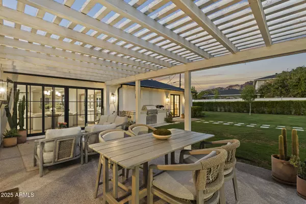 Phoenix, AZ 85018,4636 E CALLE VENTURA --