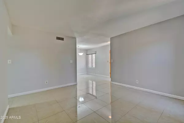 Tempe, AZ 85281,406 S TERRY Lane