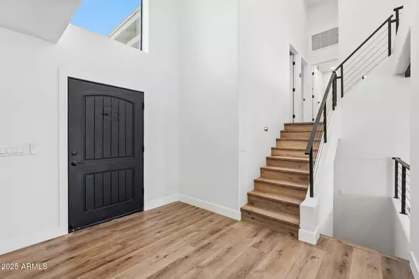 Phoenix, AZ 85032,12431 N 39TH Way