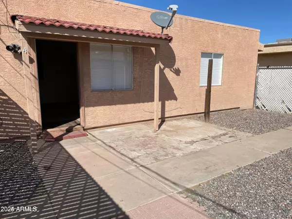 585 W 20TH Avenue #4, Apache Junction, AZ 85120