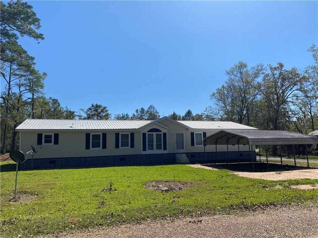 143 Glenn RD, Dry Prong, LA 71423