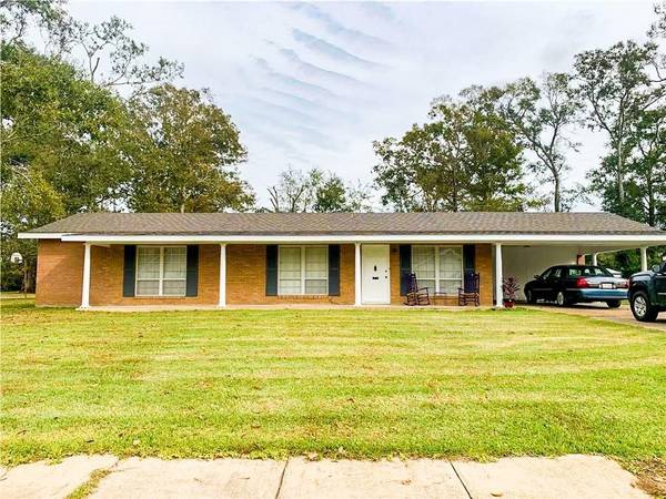 224 Mowad DR, Oakdale, LA 71463