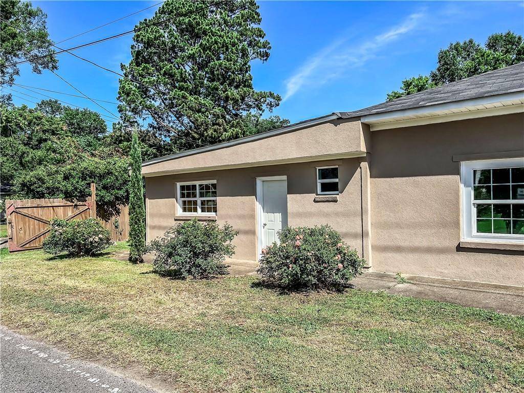 Monroe, LA 71201,2206 N 10Th ST