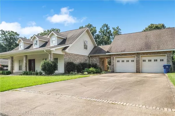 Pineville, LA 71360,8151 Titleist DR