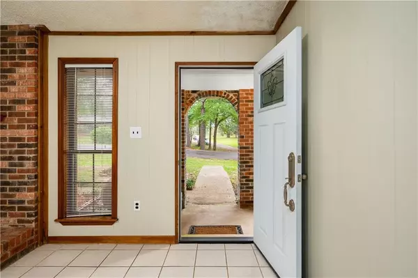 Pineville, LA 71360,212 Mosby DR