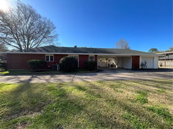 Alexandria, LA 71303,526 WIMBLEDON BLVD