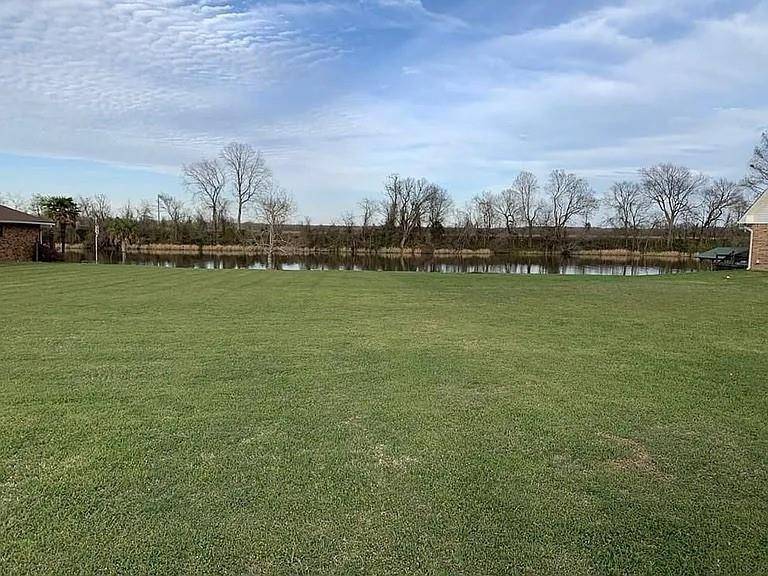 314 RIVERVIEW DR, Natchez, LA 71456