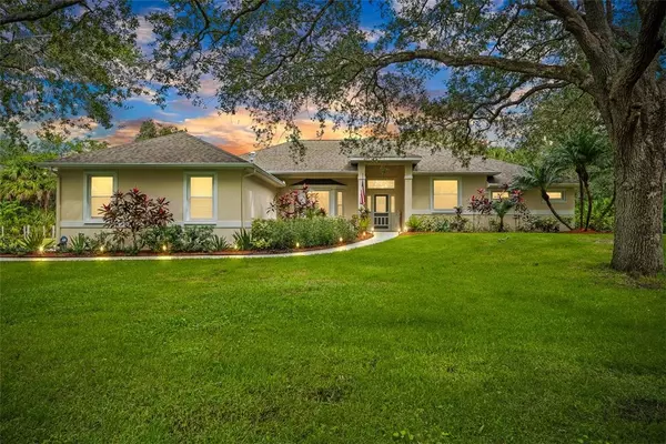 9507 Fleming Grant RD, Micco, FL 32976