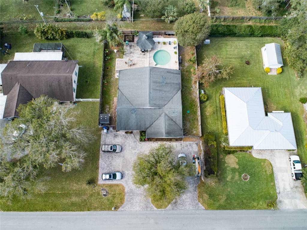 Vero Beach, FL 32966,2055 53rd AVE