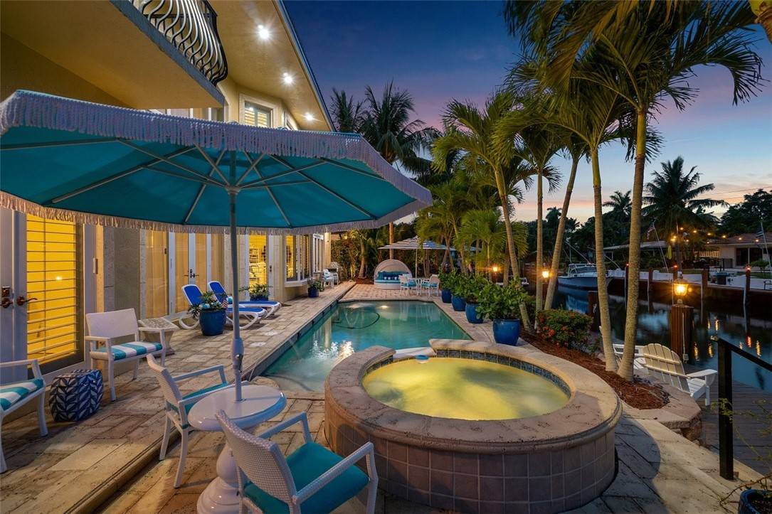 2221 NE 48th CT, Lighthouse Point, FL 33064
