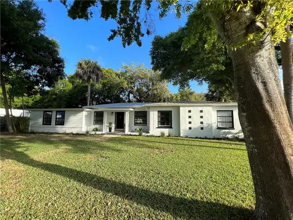 Vero Beach, FL 32960,876 22nd PL