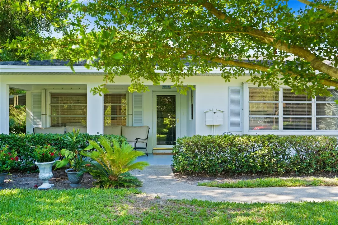 Vero Beach, FL 32963,936 Tides RD