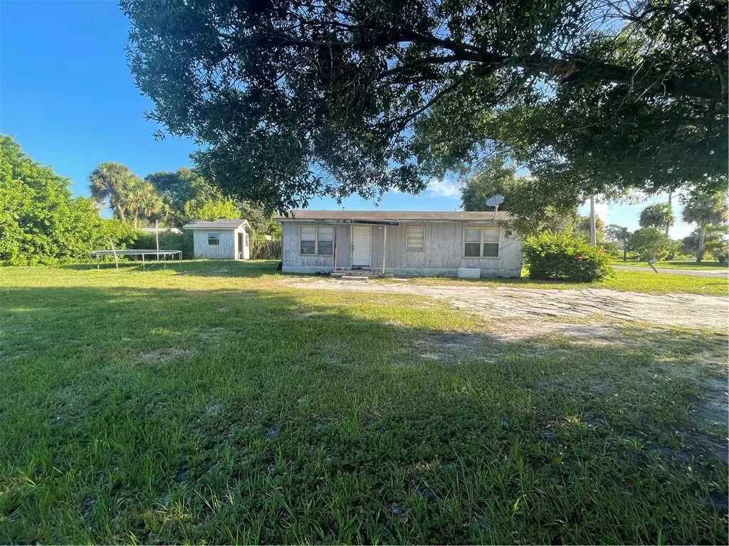 Vero Beach, FL 32967,4745 32nd AVE
