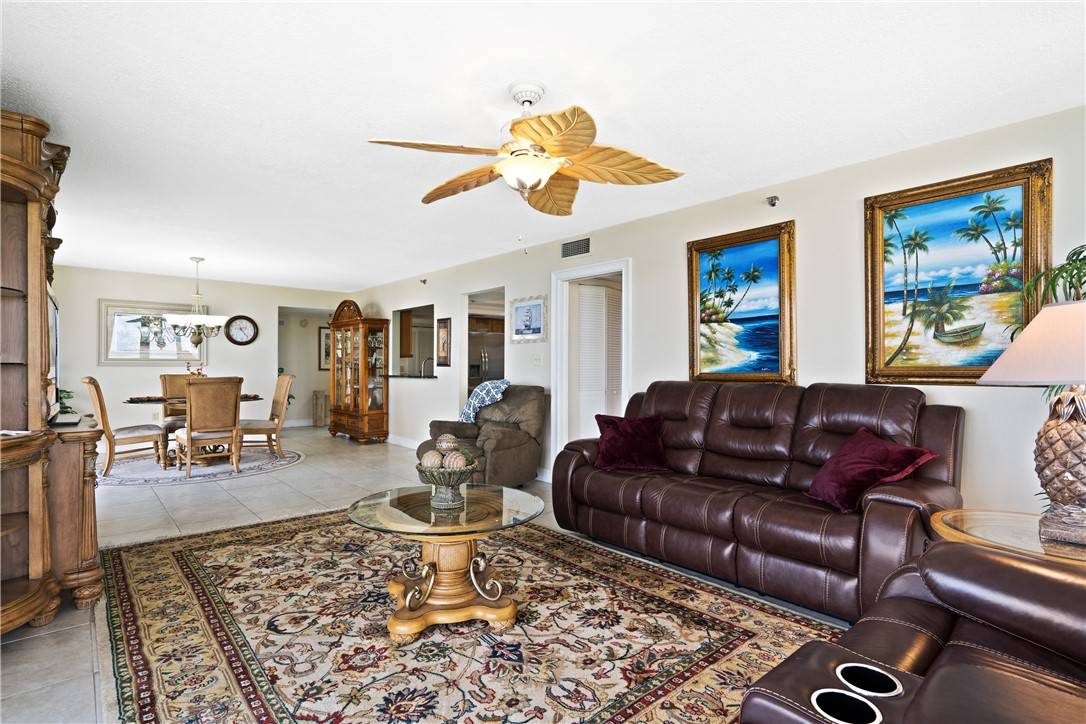 Hutchinson Island, FL 34949,5047 N Highway A1A #804