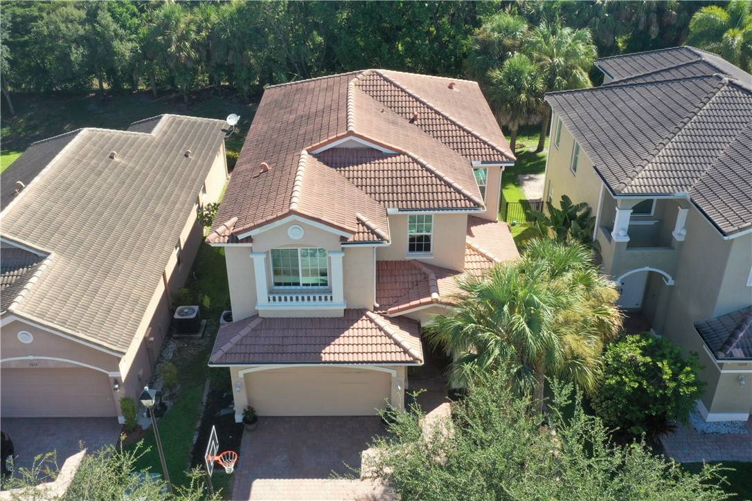 1020 NW Leonardo CIR, Port St. Lucie, FL 34986