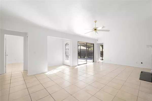 Vero Beach, FL 32962,735 Timber Ridge TRL SW #B