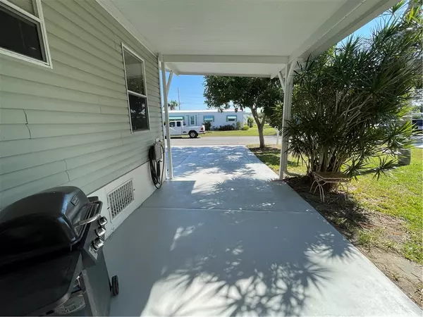 Barefoot Bay, FL 32976,429 Plover DR