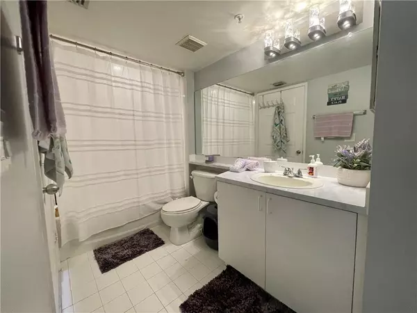 Vero Beach, FL 32967,1570 S 42nd CIR #305