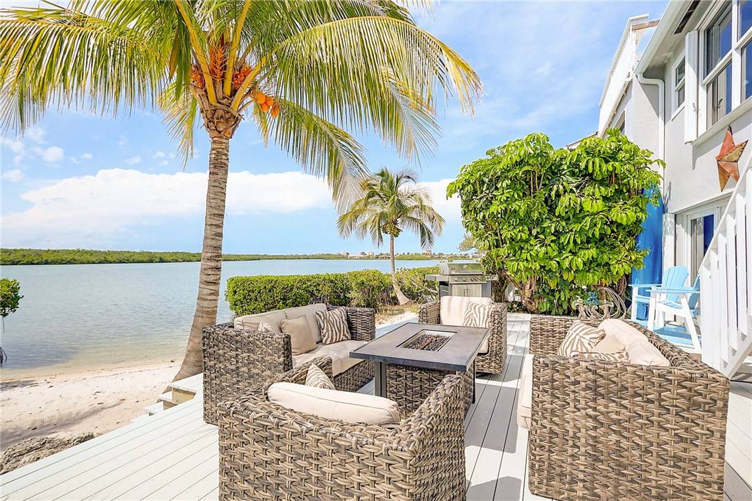 Hutchinson Island, FL 34949,2402 Harbour Cove DR