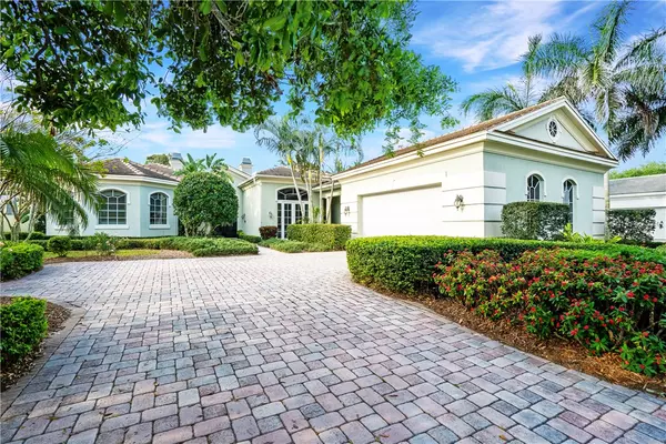 902 Cove Point PL, Indian River Shores, FL 32963