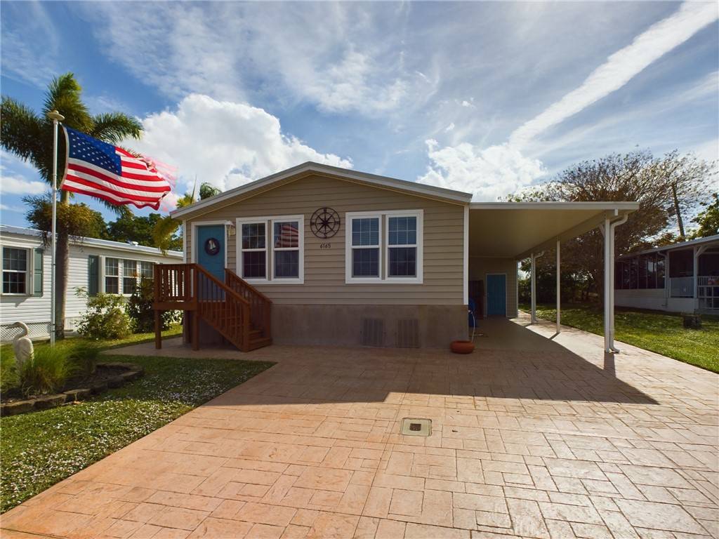 6165 97th ST, Sebastian, FL 32958