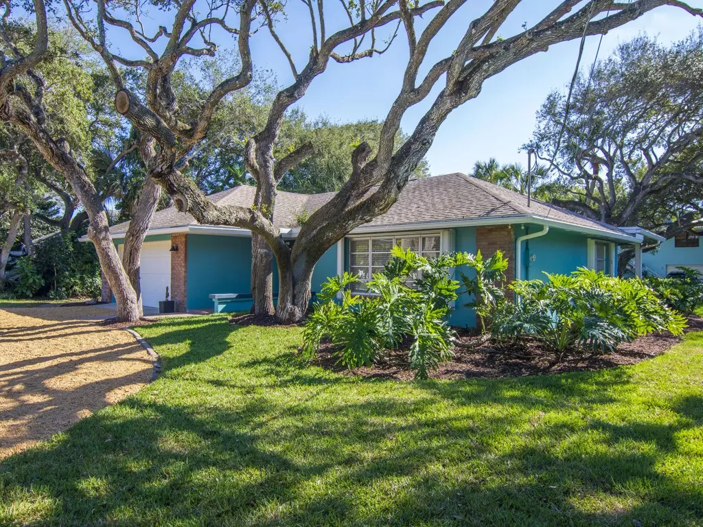 Vero Beach, FL 32963,1985 Coco Plum LN