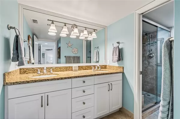 Vero Beach, FL 32963,8830 S Sea Oaks WAY #103