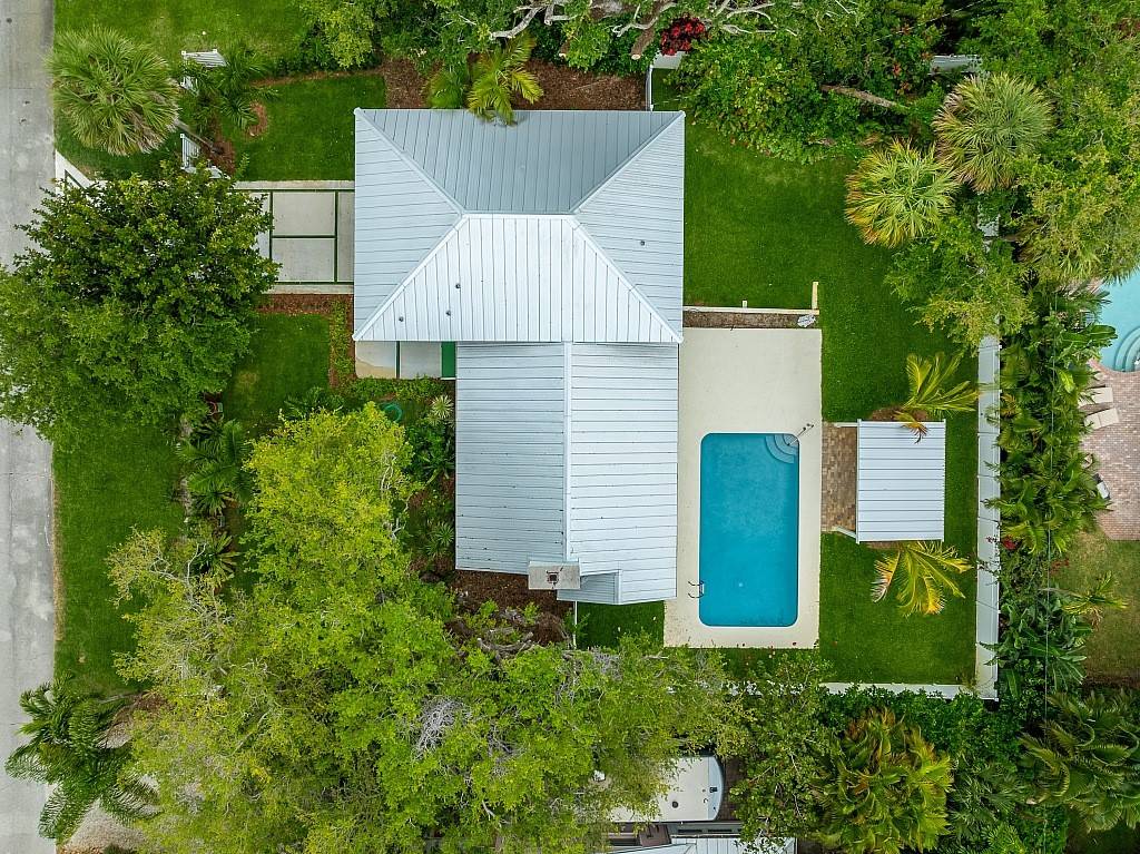 Vero Beach, FL 32963,610 Flamevine LN
