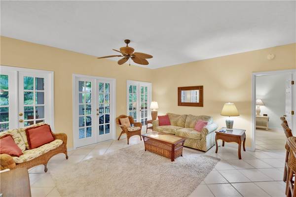 Vero Beach, FL 32963,1175 Winding Oaks CIR E #203