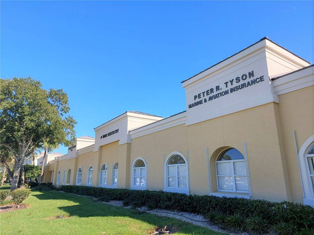 633 17th ST #9, Vero Beach, FL 32960