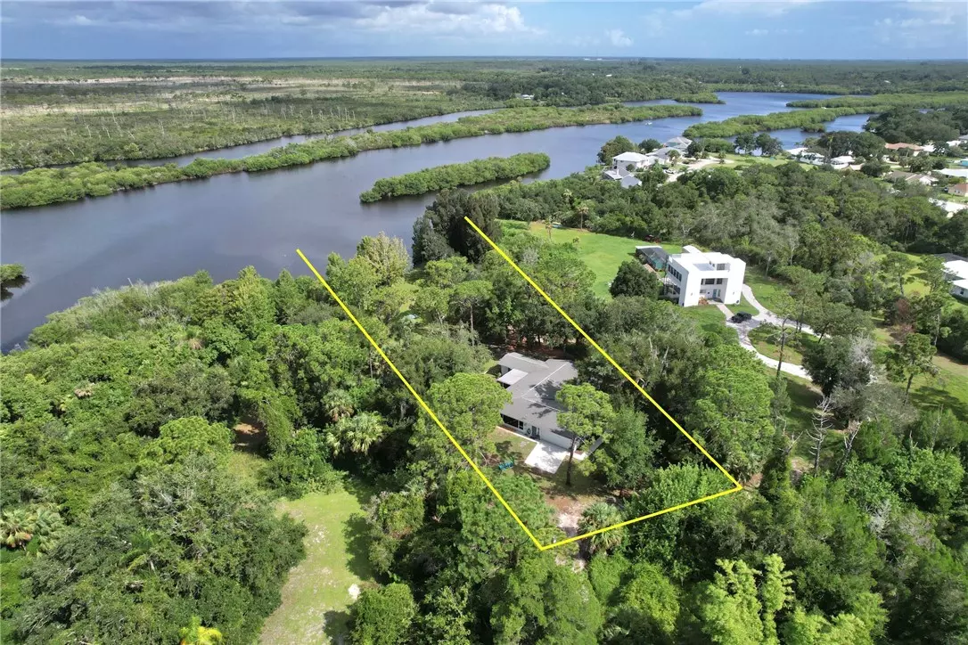 Sebastian, FL 32958,12365 Roseland RD