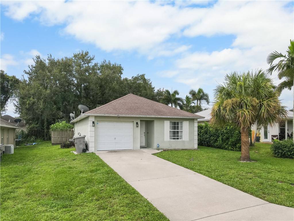 213 13th ST SW, Vero Beach, FL 32962