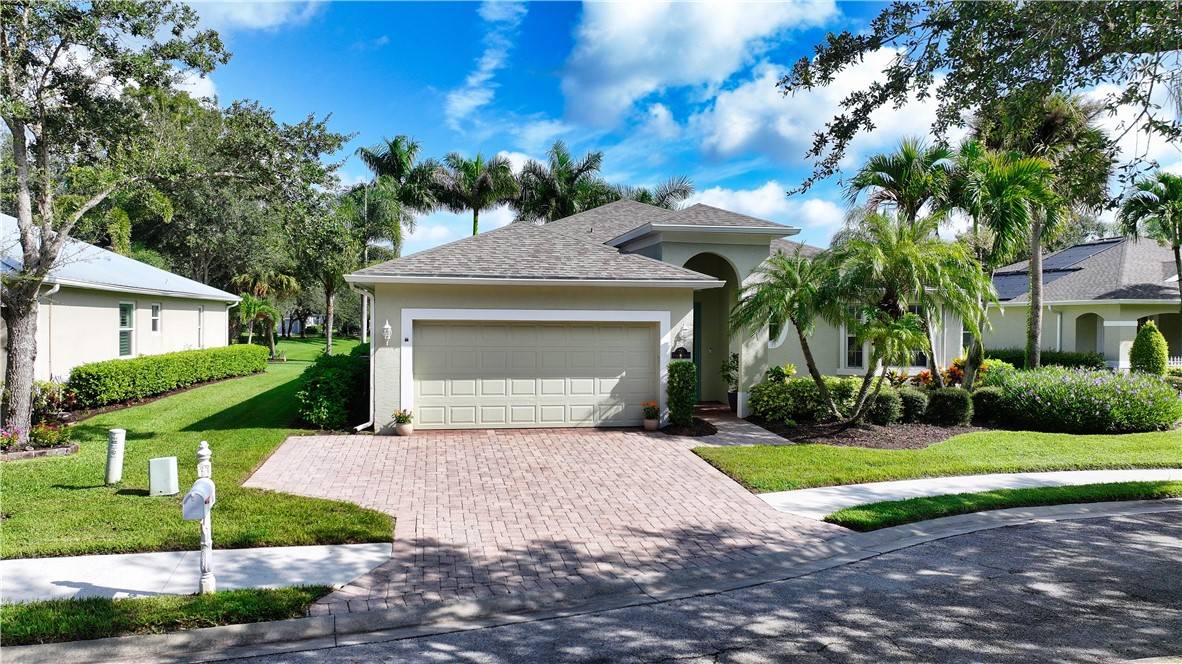 732 S Ocracoke SQ SW, Vero Beach, FL 32968