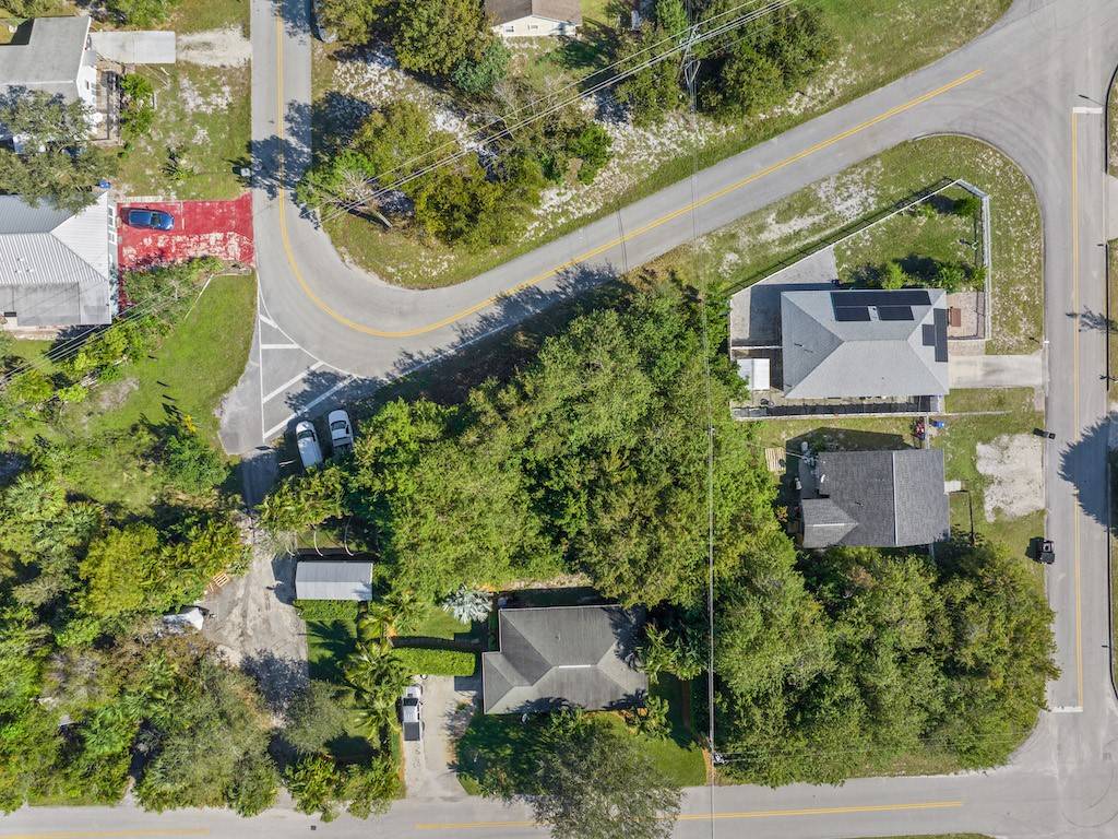 Vero Beach, FL 32962,1325 2nd RD SW
