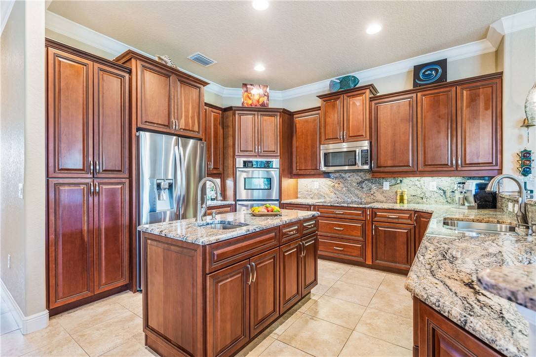 Vero Beach, FL 32967,5600 62nd LN