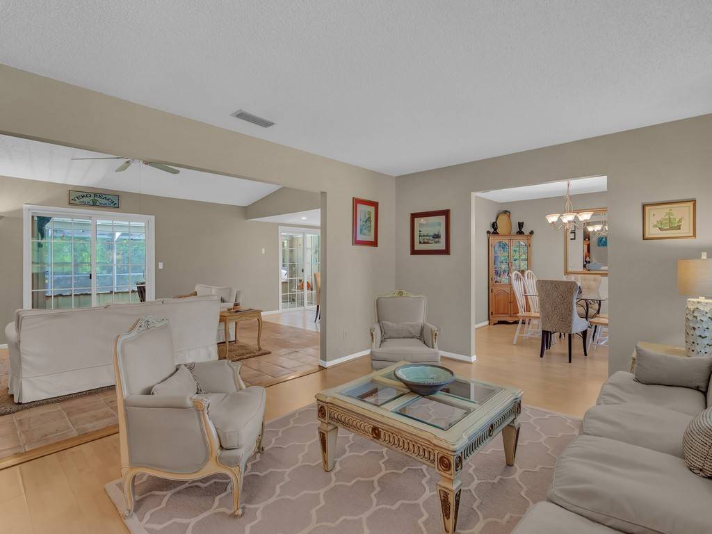 Vero Beach, FL 32963,1045 Clipper RD