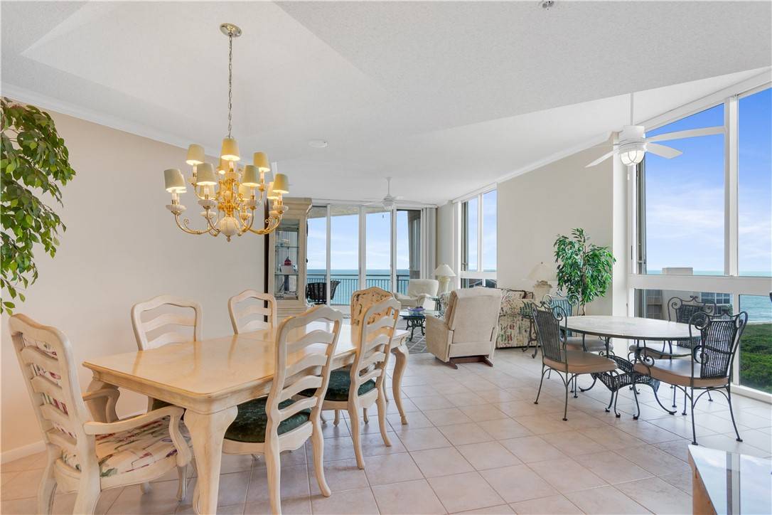 Hutchinson Island, FL 34949,3880 N Highway A1a #1105