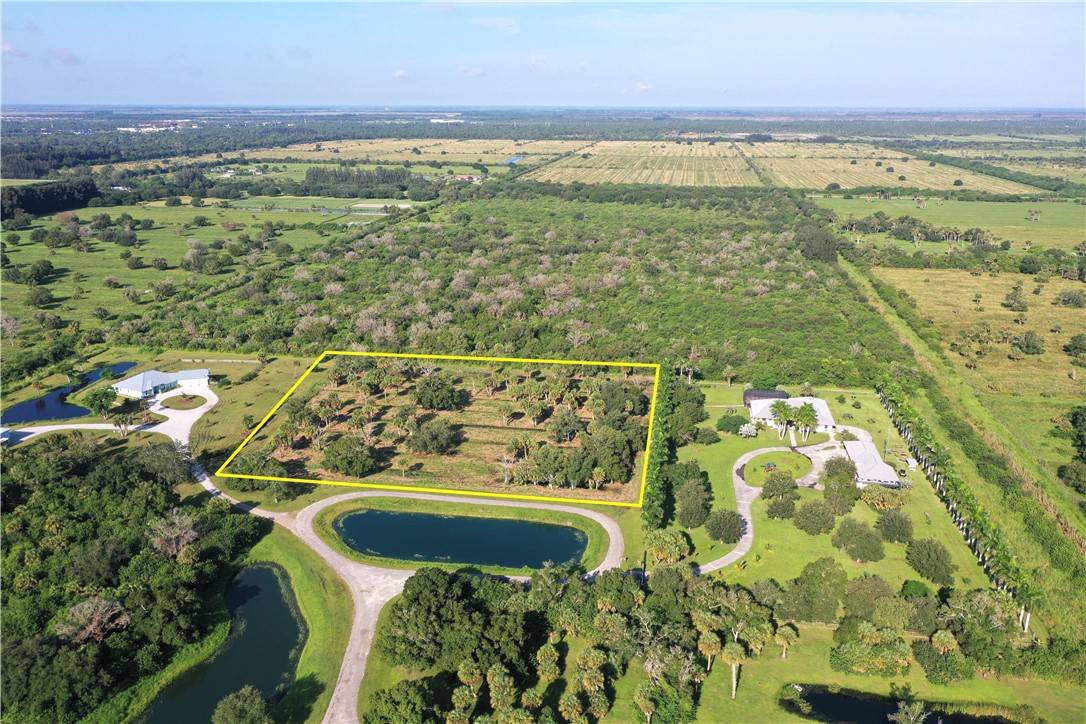 7750 Hidden Hammock LN, Vero Beach, FL 32966