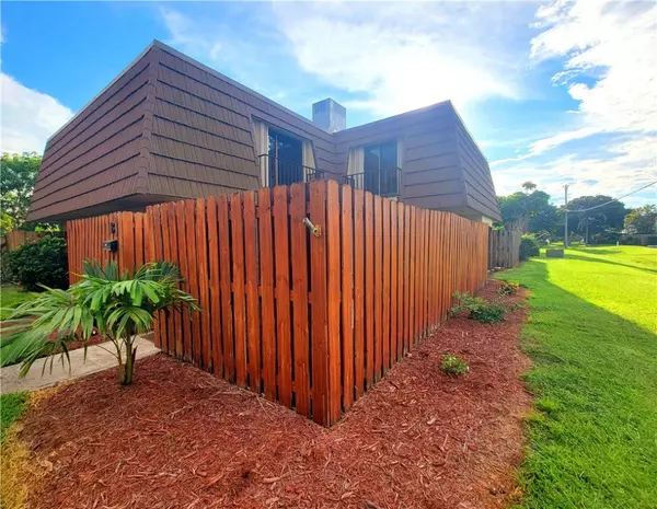 Vero Beach, FL 32960,1166 6th AVE #14B