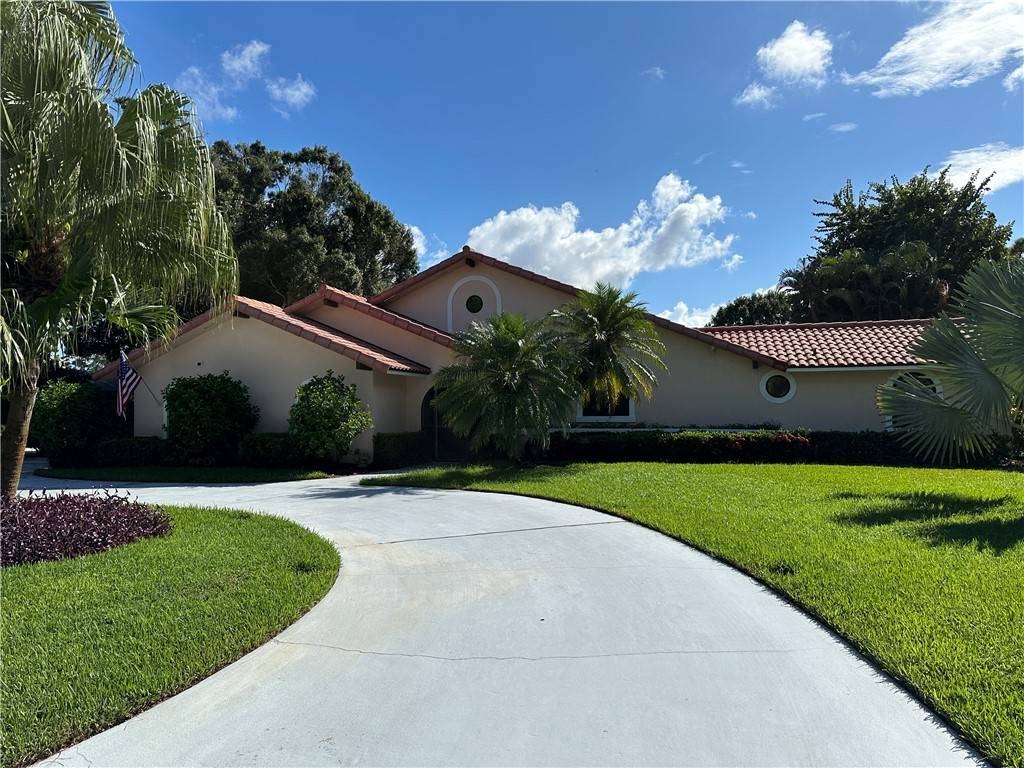 Vero Beach, FL 32967,5800 Bent Pine DR