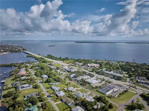 8045 142nd ST, Sebastian, FL 32958