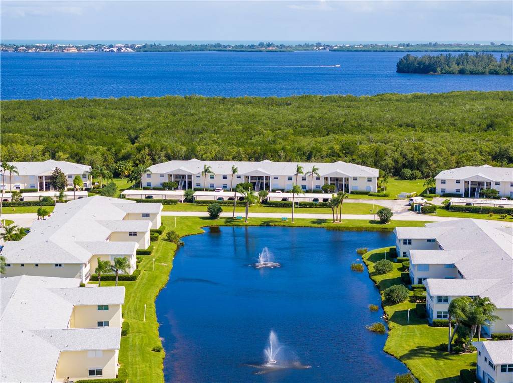 740 Lake Orchid CIR #205, Vero Beach, FL 32962