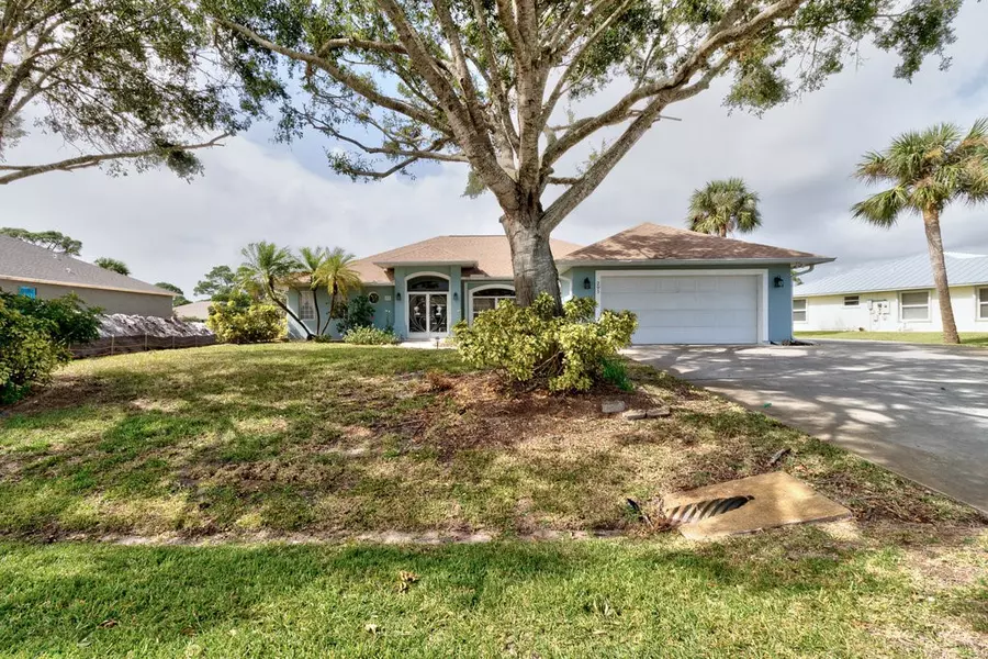 291 Faith TER, Sebastian, FL 32958