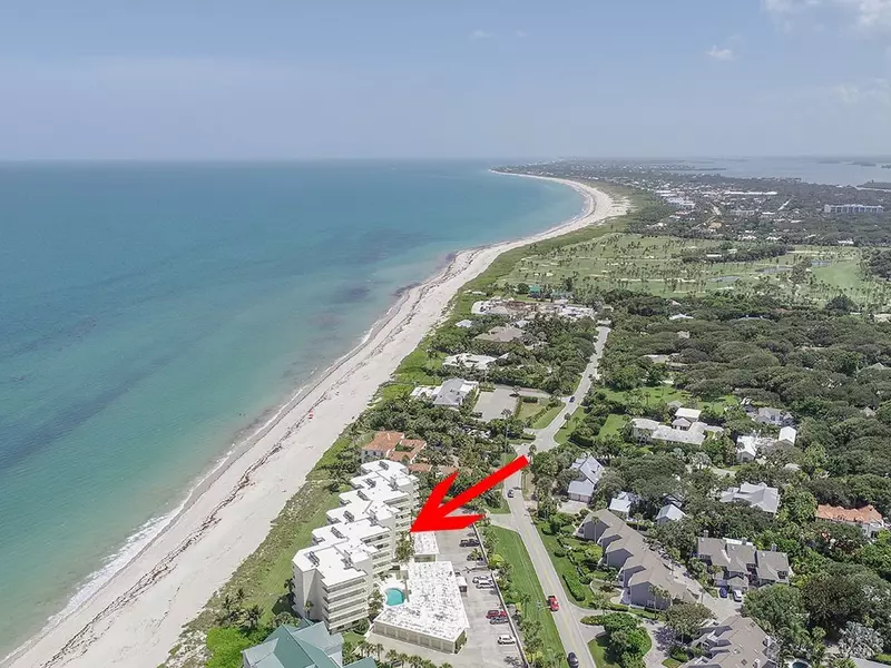 2636 Ocean DR #105, Vero Beach, FL 32963