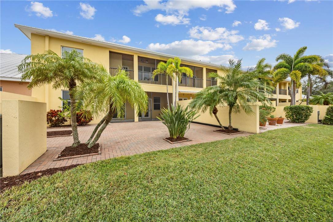 Vero Beach, FL 32967,4555 Bridgepointe WAY #129