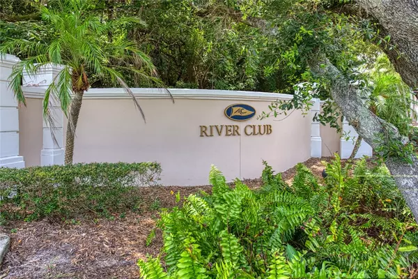 Vero Beach, FL 32963,501 N Swim Club DR #PHB