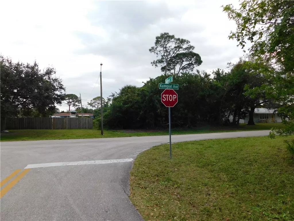 Sebastian, FL 32958,471 Kumquat AVE