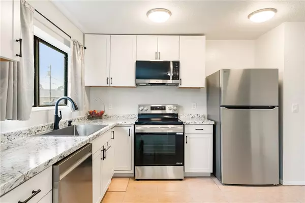 1465 24th PL SW, Vero Beach, FL 32962