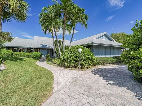 1330 Shorewinds LN, Vero Beach, FL 32963